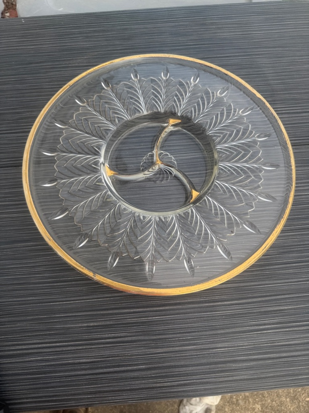 Vintage 1950’s Jeanette glass feather 22k gold rim tray/platter
